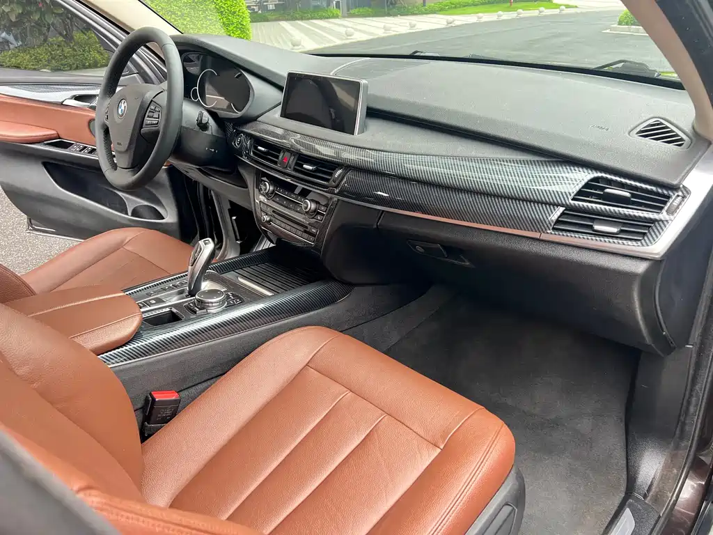 BMW X5 (Import) — фото 18