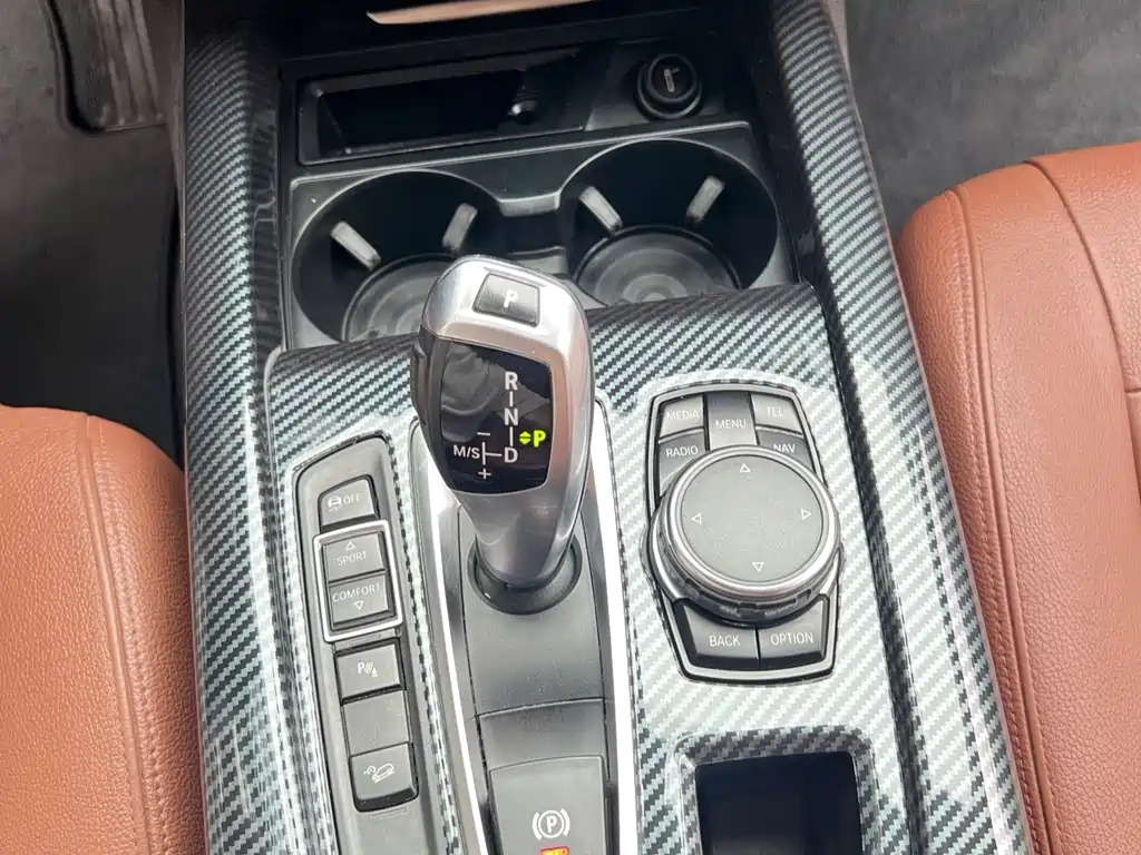 BMW X5 (Import) — фото 25