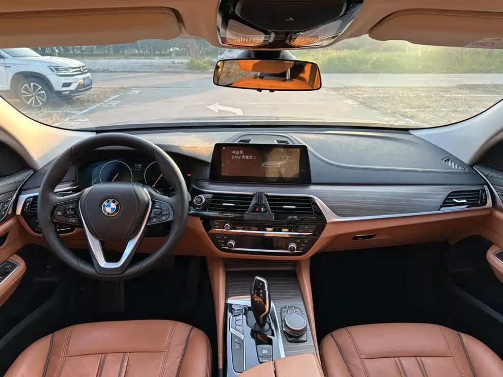 BMW 6 Series GT — фото 11