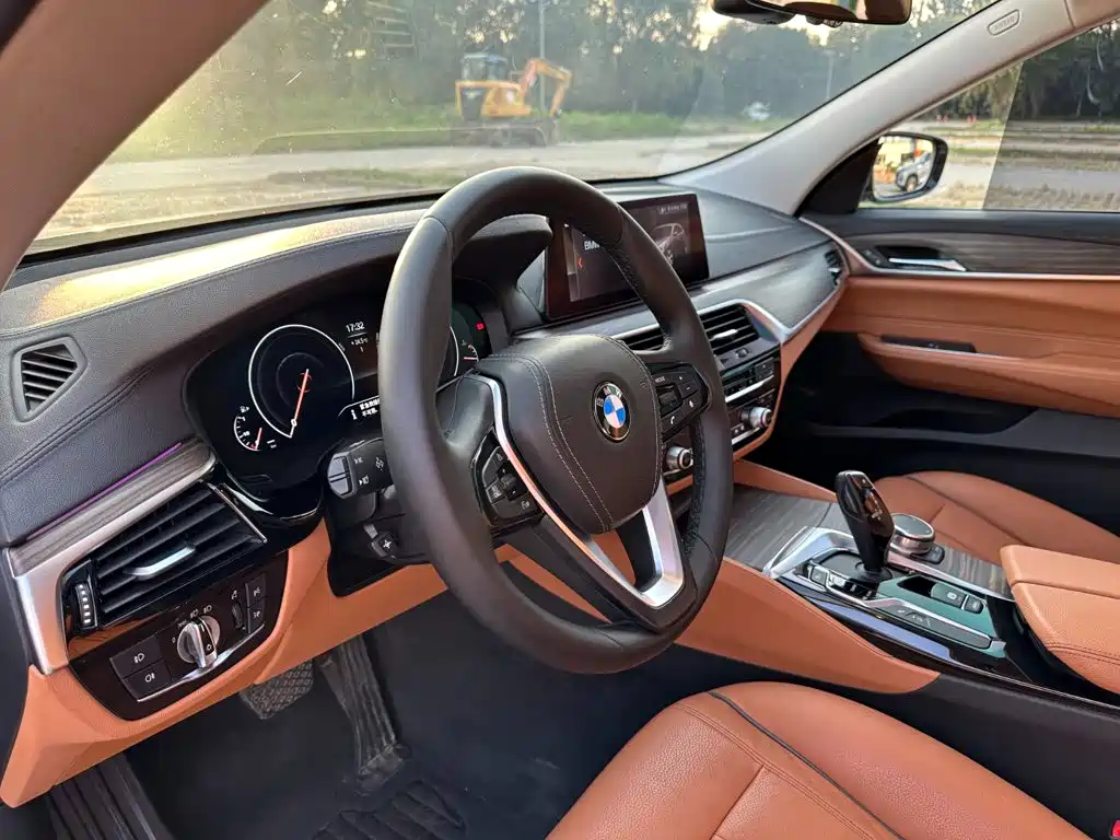 BMW 6 Series GT — фото 14