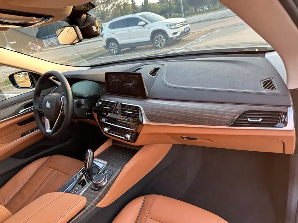 BMW 6 Series GT — фото 17