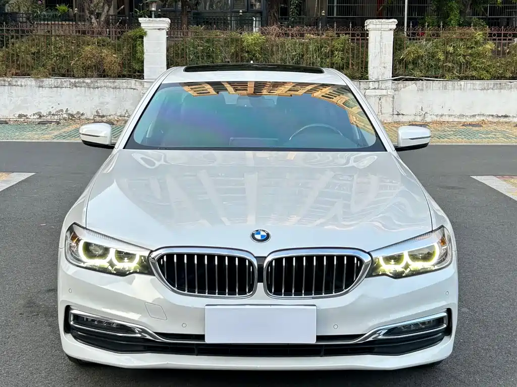 BMW 5 Series — фото 2