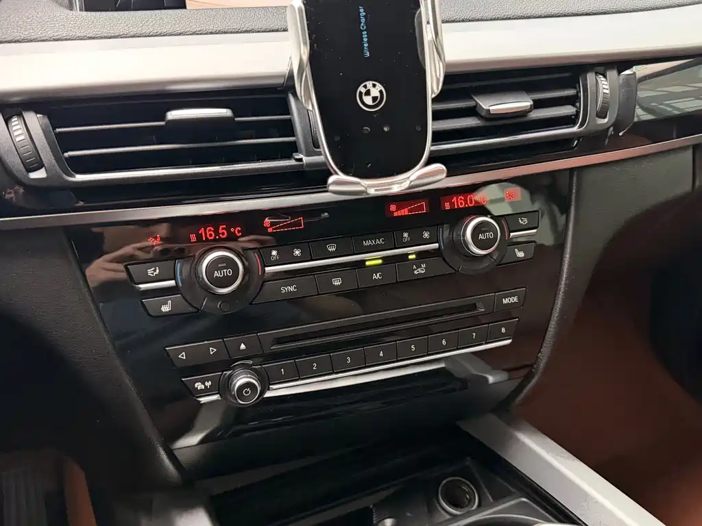 BMW X5 (Import) — фото 13