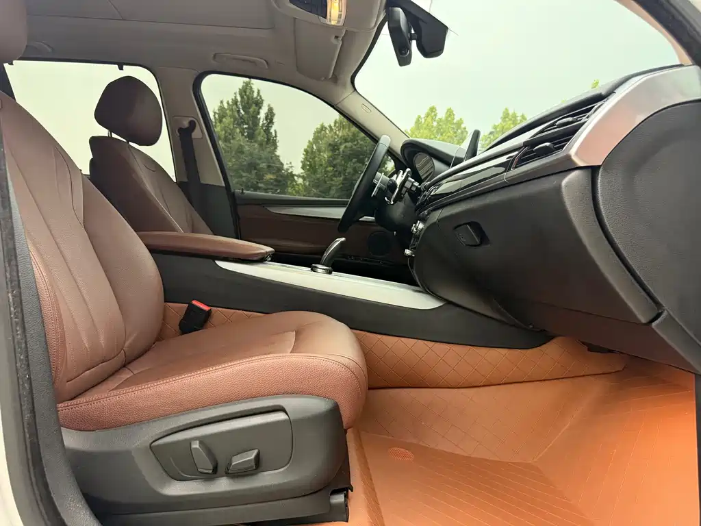 BMW X5 (Import) — фото 22