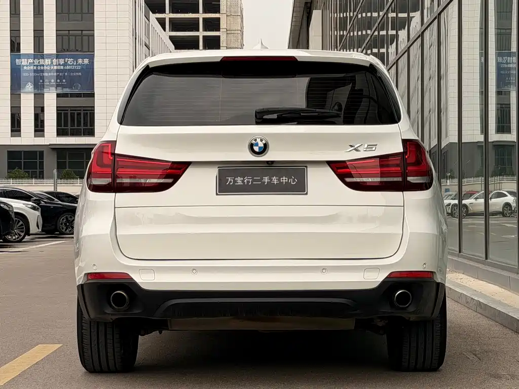 BMW X5 (Import) — фото 23