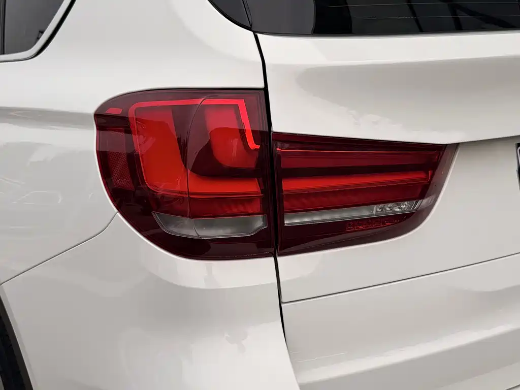 BMW X5 (Import) — фото 24