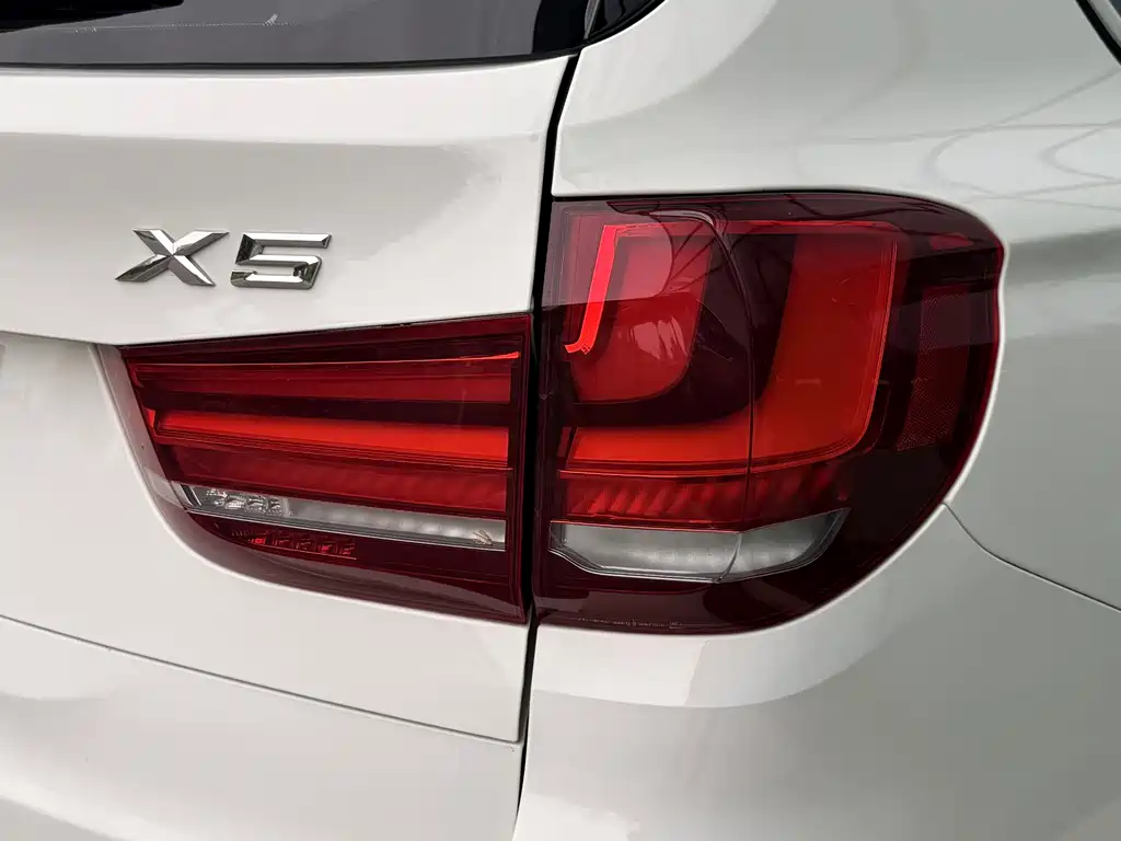 BMW X5 (Import) — фото 25