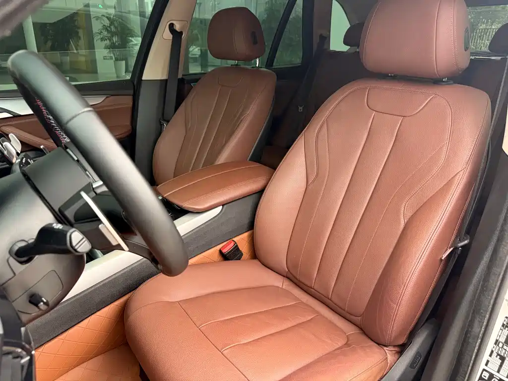 BMW X5 (Import) — фото 10