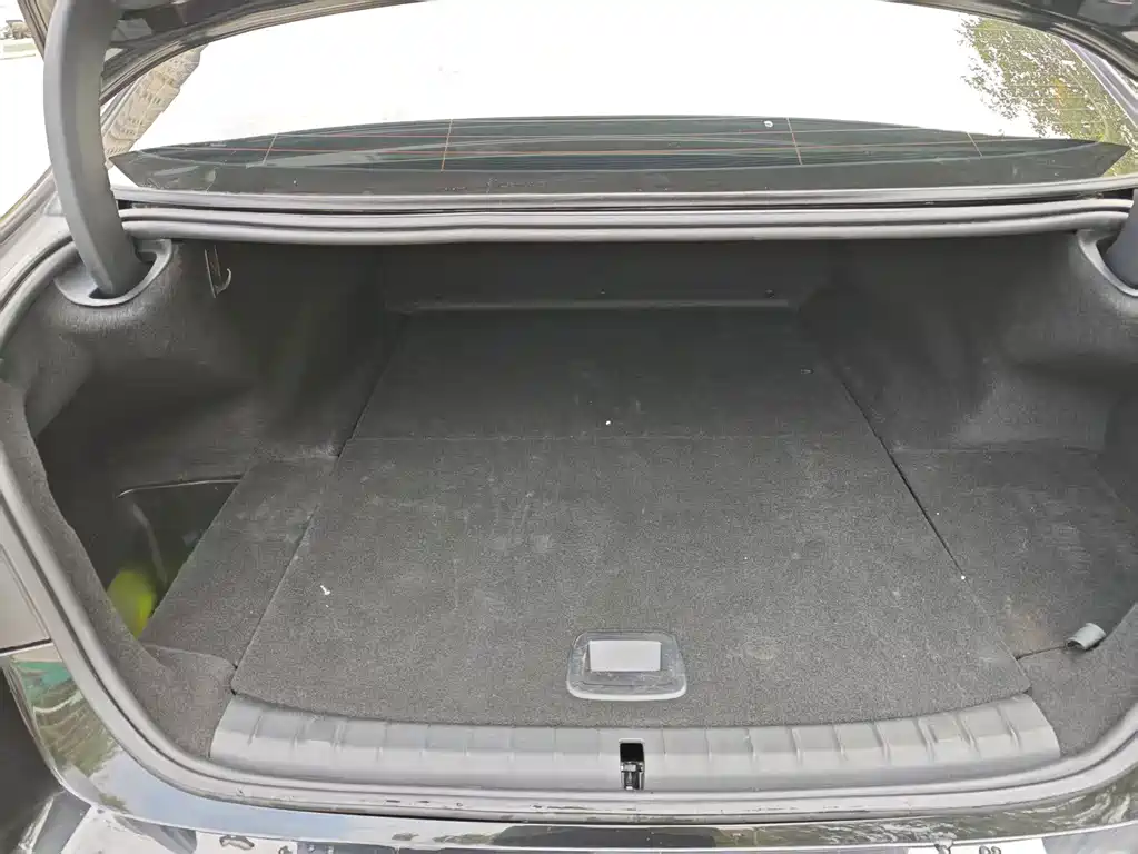 BMW 5 Series New Energy — фото 11