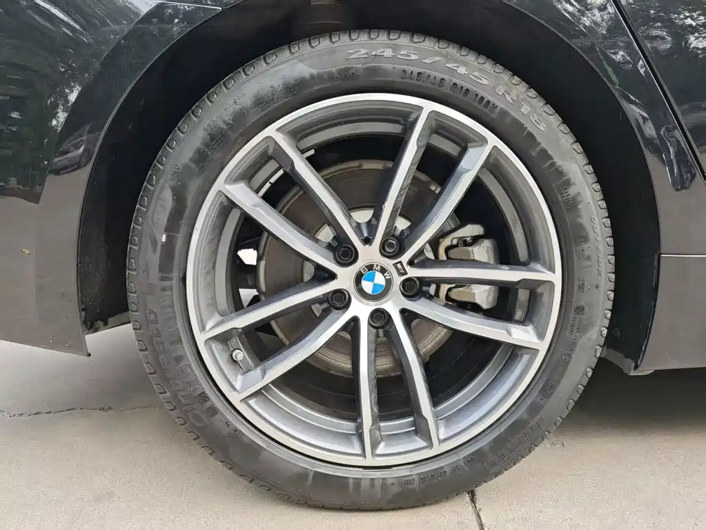 BMW 5 Series New Energy — фото 15