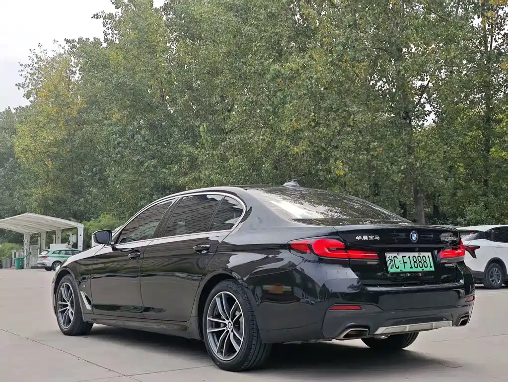 BMW 5 Series New Energy — фото 17