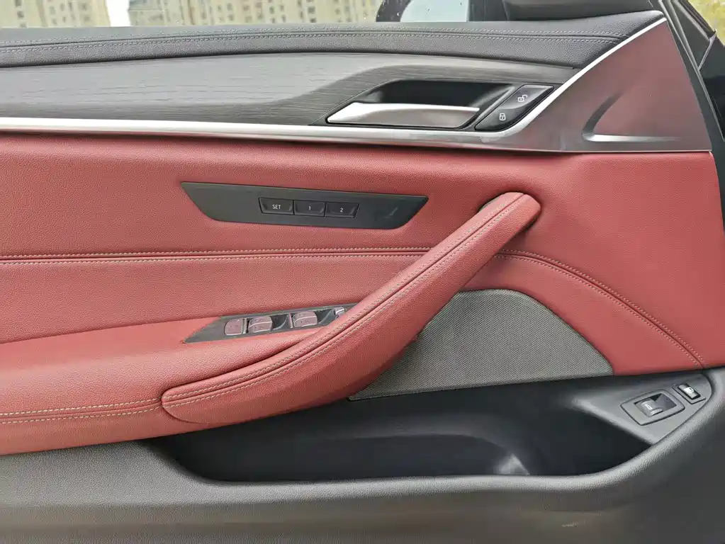 BMW 5 Series New Energy — фото 5