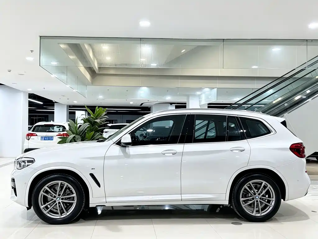 BMW X3 — фото 3