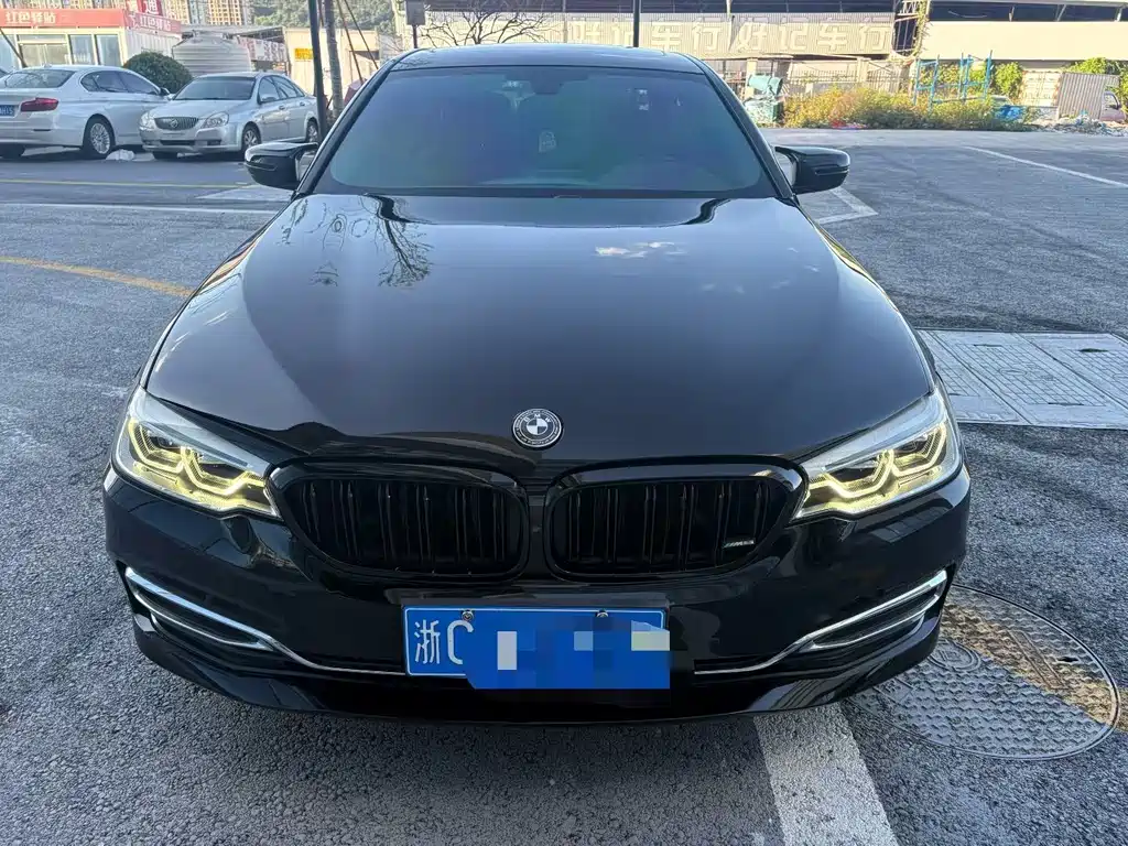 BMW 5 Series — фото 2