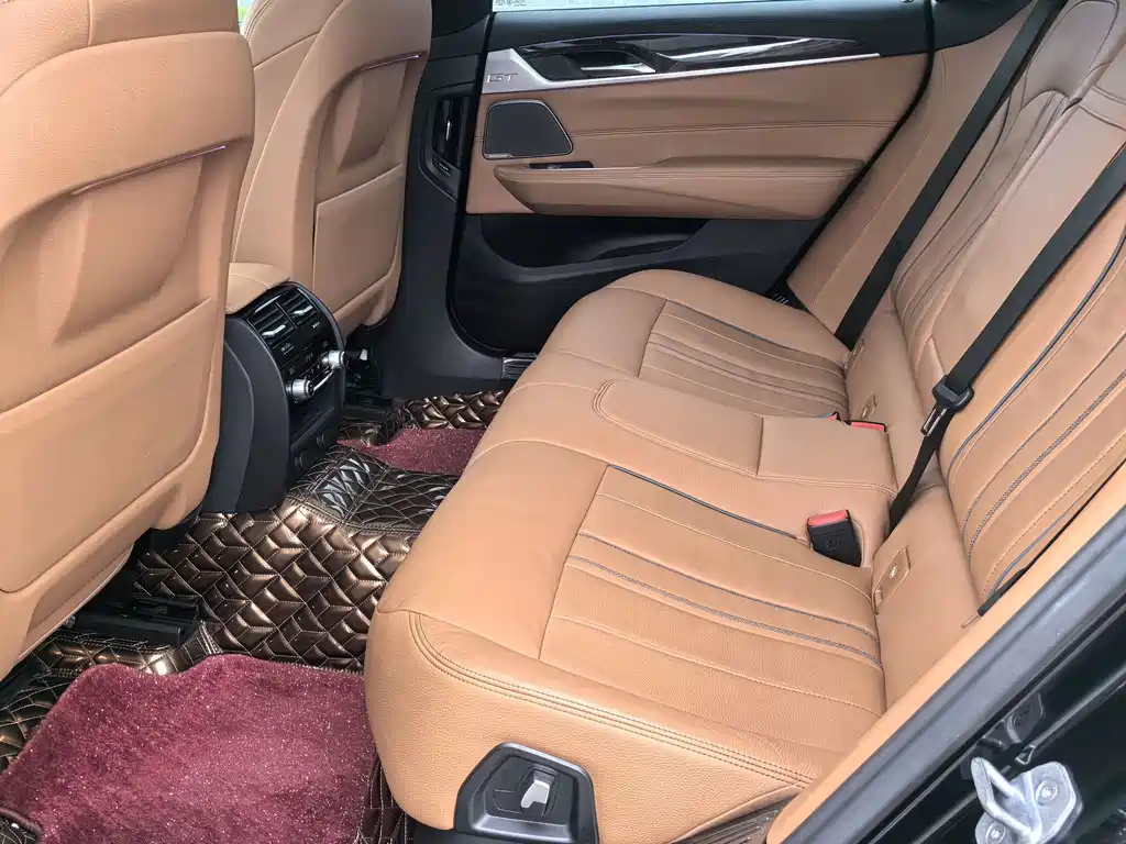 BMW 6 Series GT — фото 11