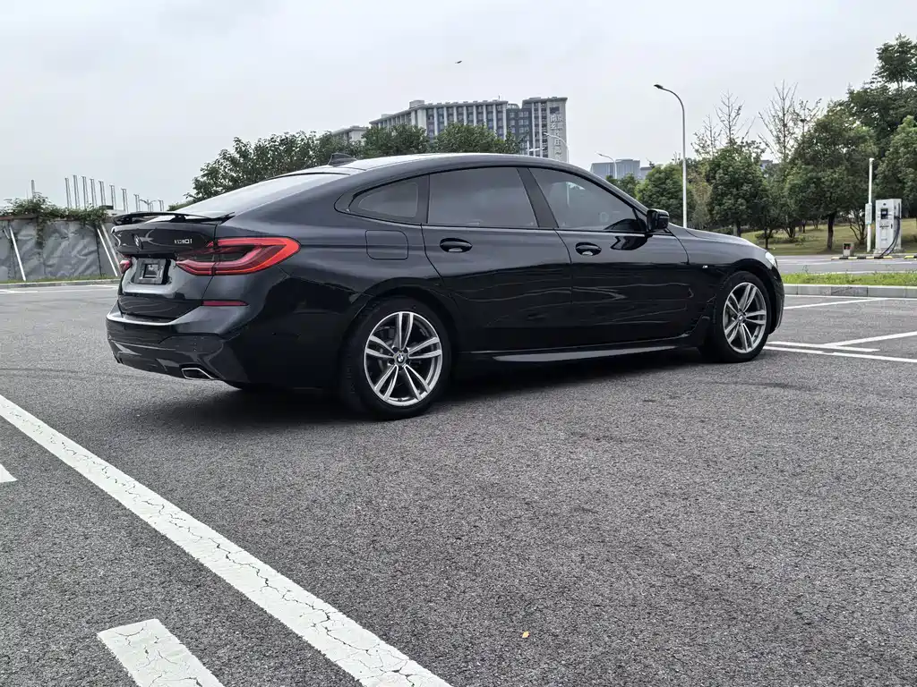 BMW 6 Series GT — фото 18
