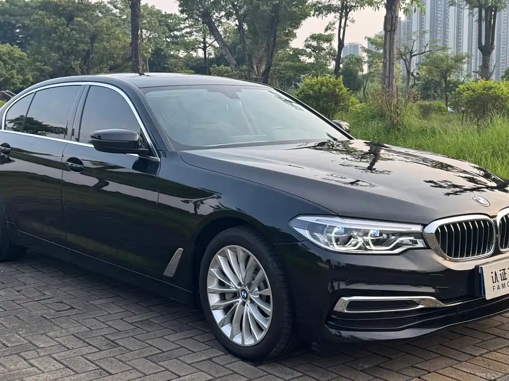 BMW 5 Series — фото 3