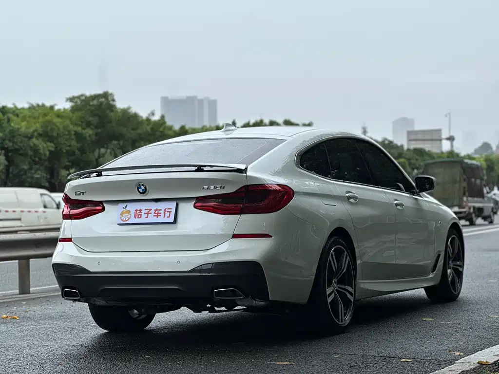 BMW 6 Series GT — фото 10