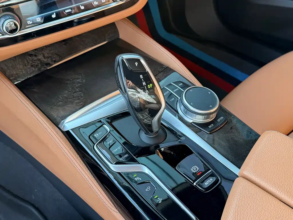 BMW 6 Series GT — фото 15