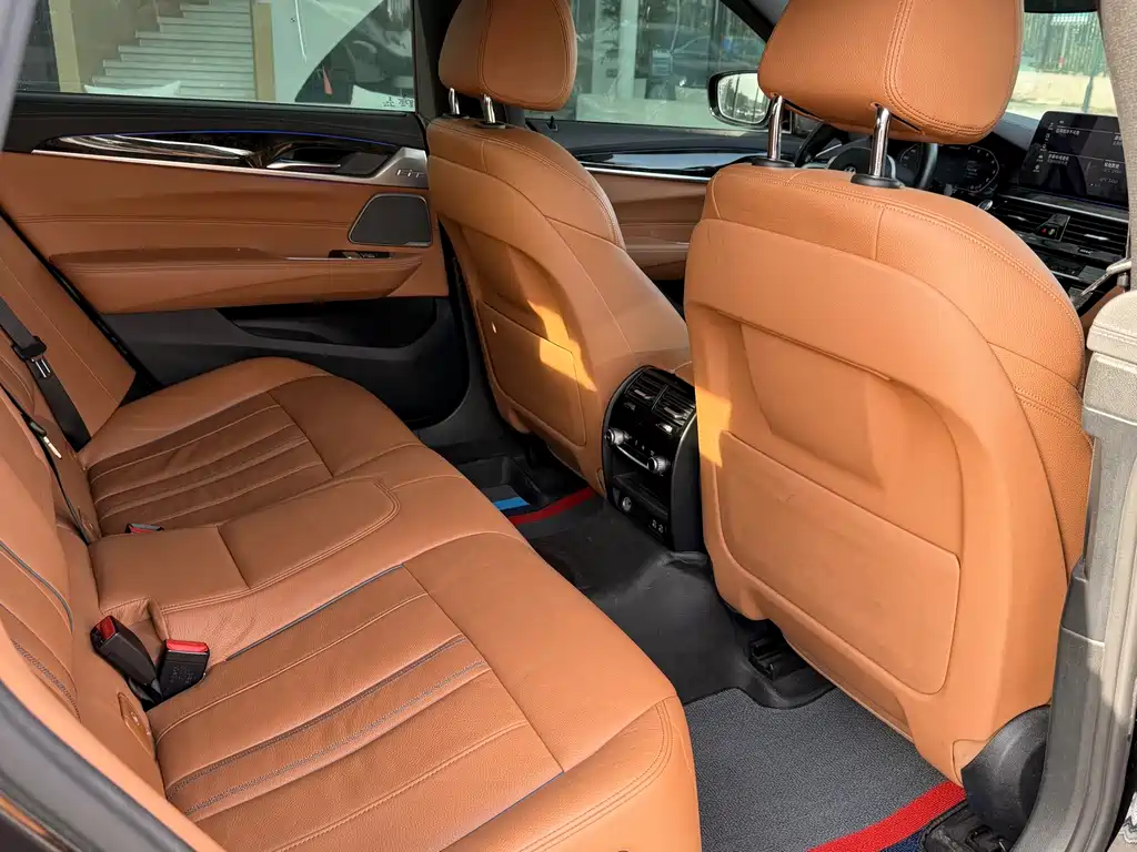 BMW 6 Series GT — фото 21
