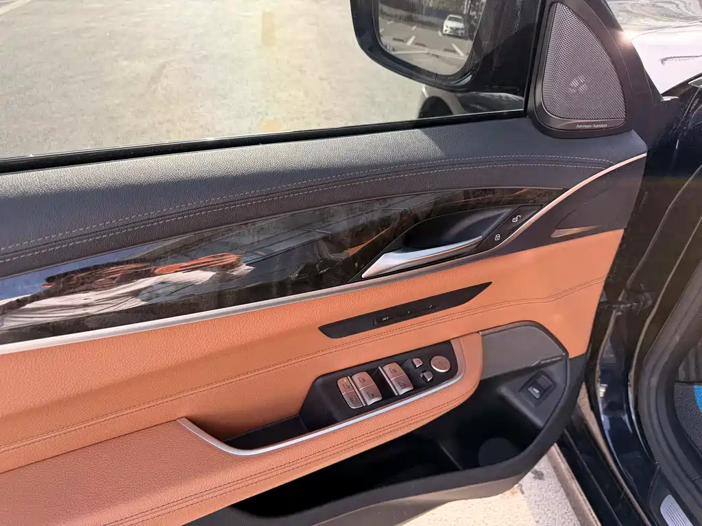 BMW 6 Series GT — фото 10