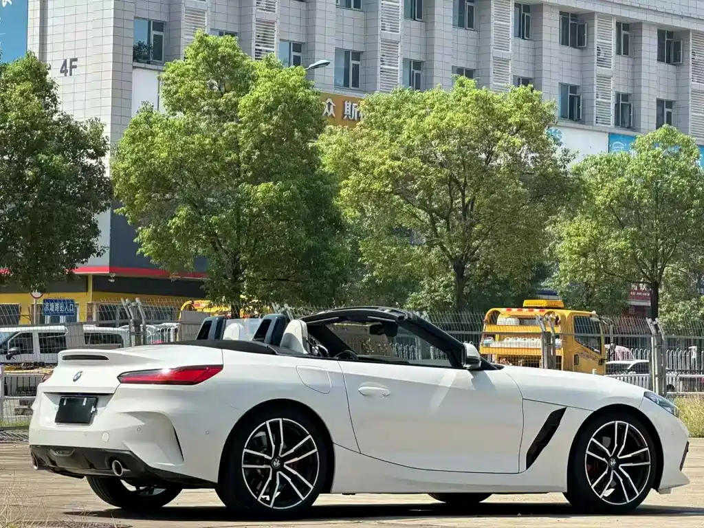 BMW Z4 — фото 7