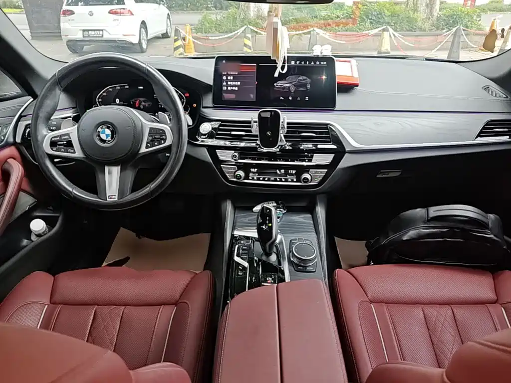 BMW 5 Series — фото 3