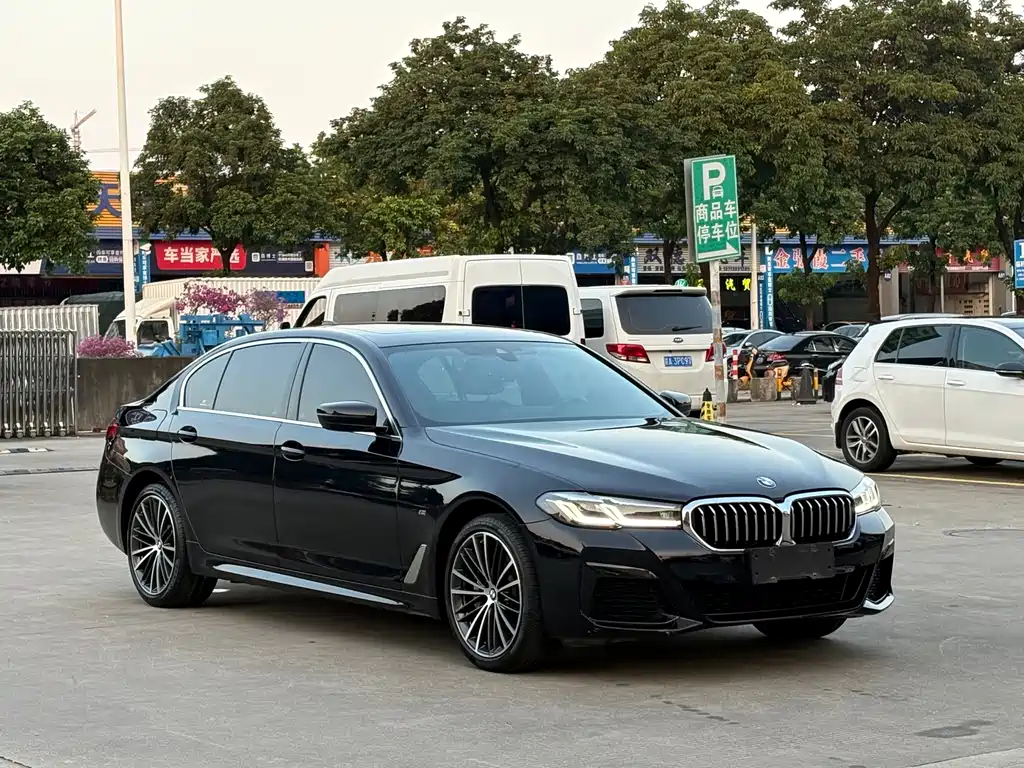 BMW 5 Series — фото 3