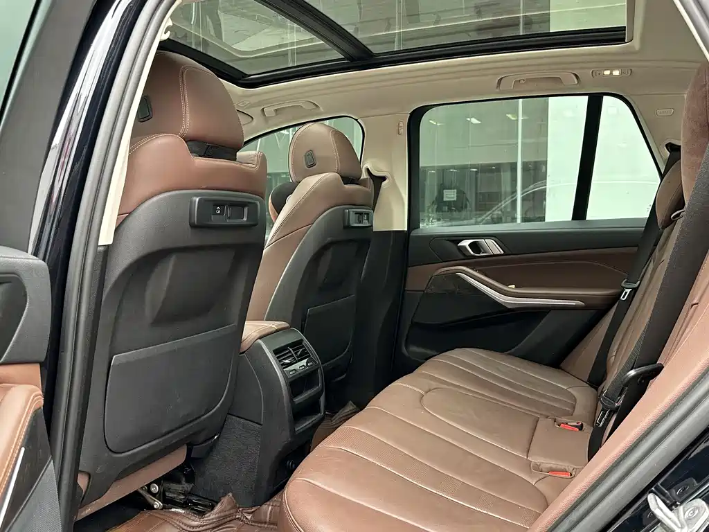 BMW X5 (Import) — фото 7