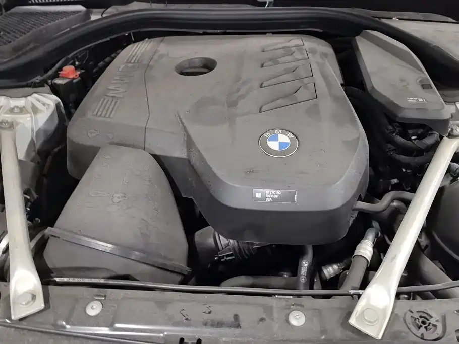 BMW 5 Series — фото 10