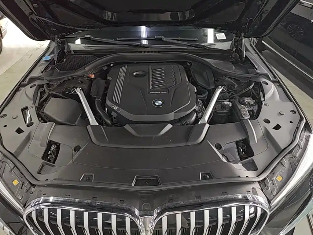 BMW 7 Series — фото 20