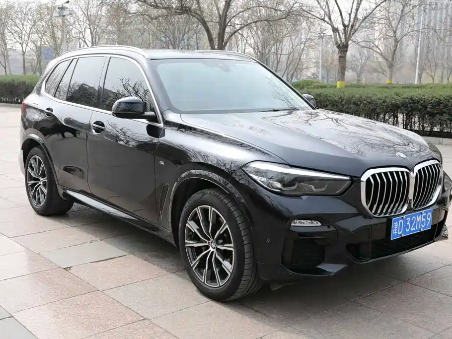 BMW X5 (Import) — фото 3