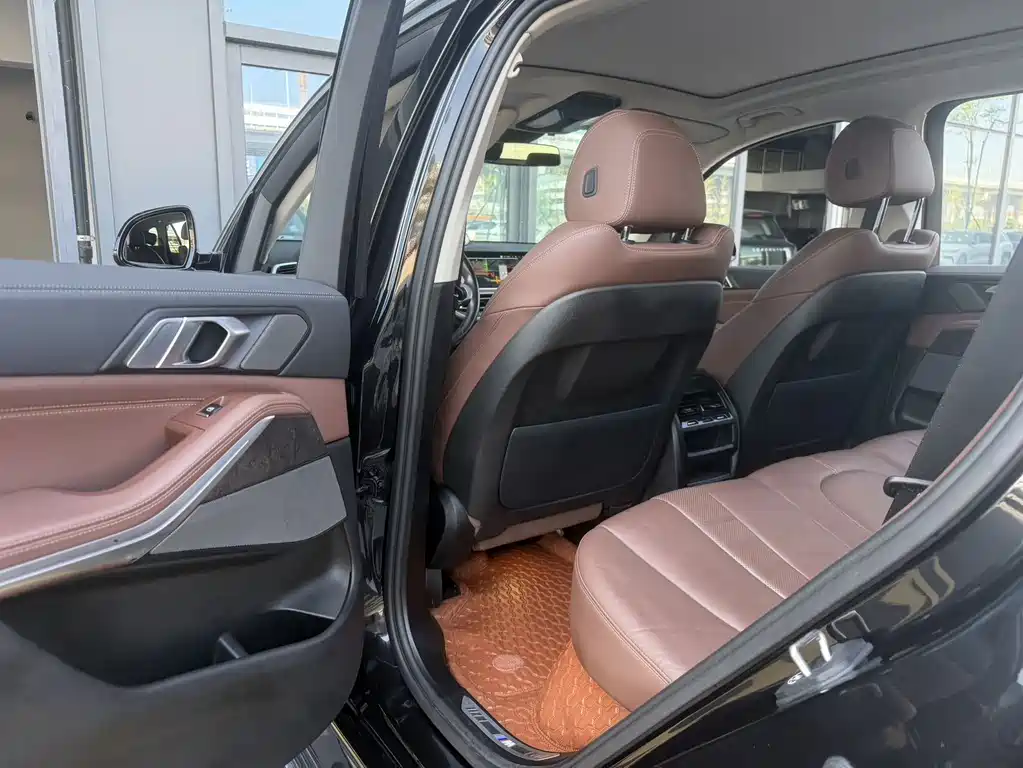 BMW X5 (Import) — фото 6