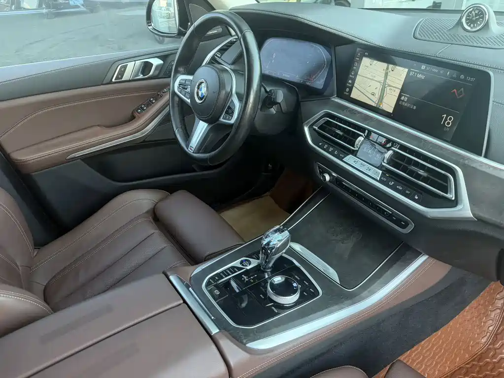 BMW X5 (Import) — фото 8