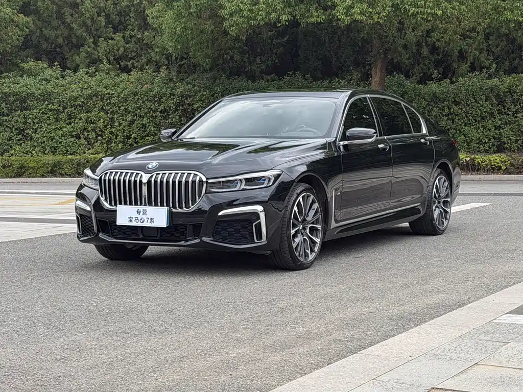 BMW 7 Series — фото 2