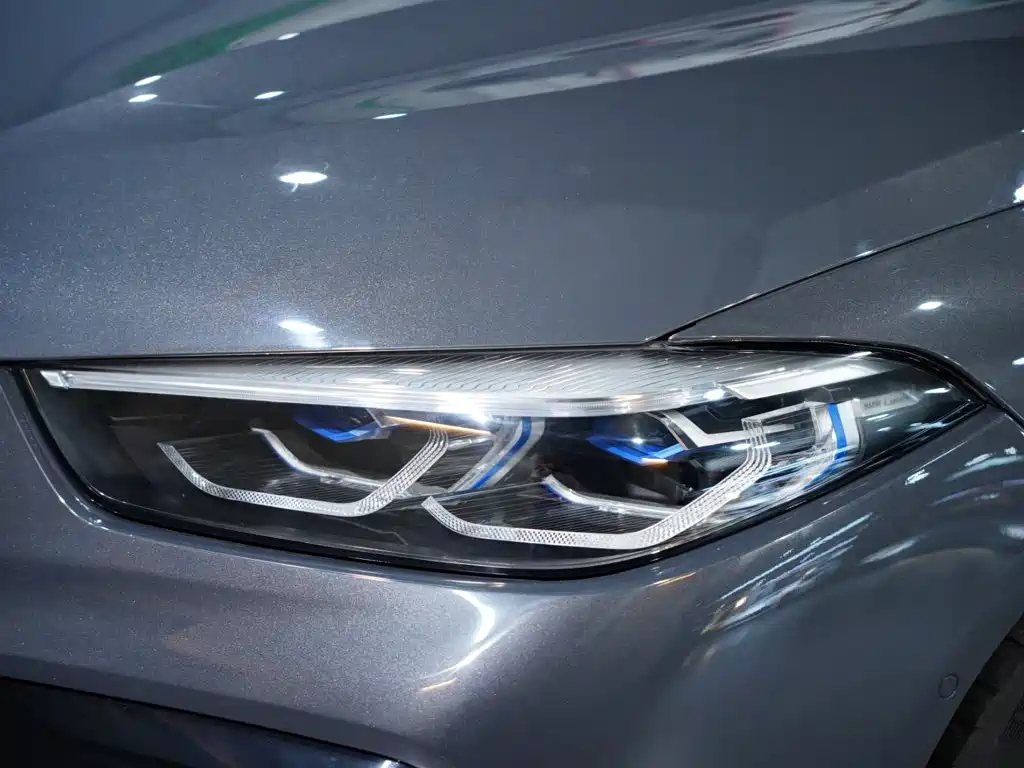 BMW M8 — фото 4
