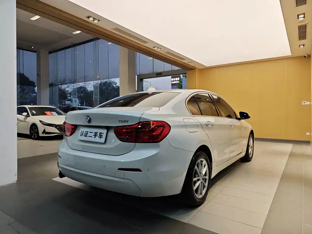 BMW 1 Series — фото 29