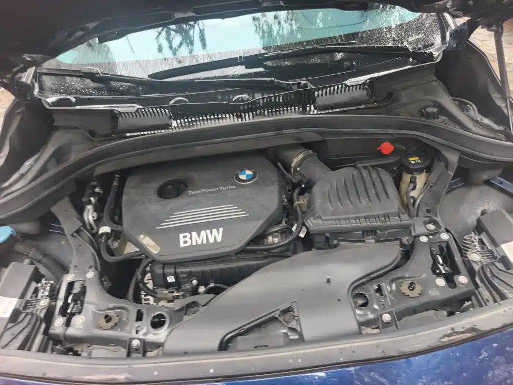 BMW 2 Series Active Tourer — фото 11
