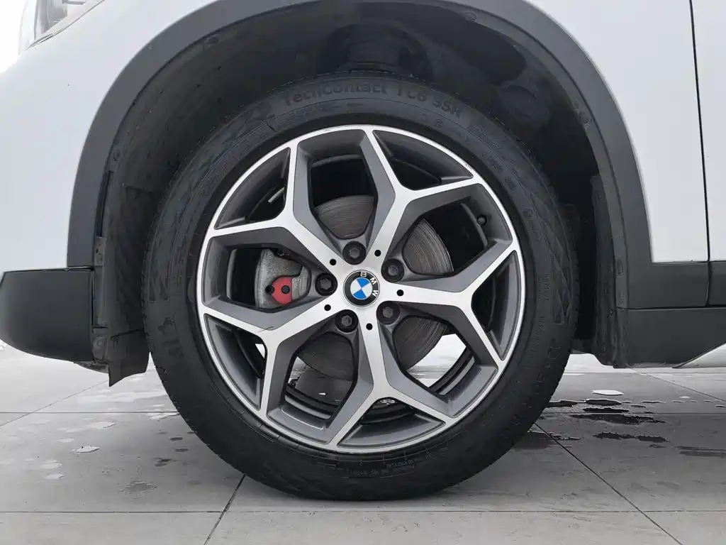 BMW X1 — фото 17