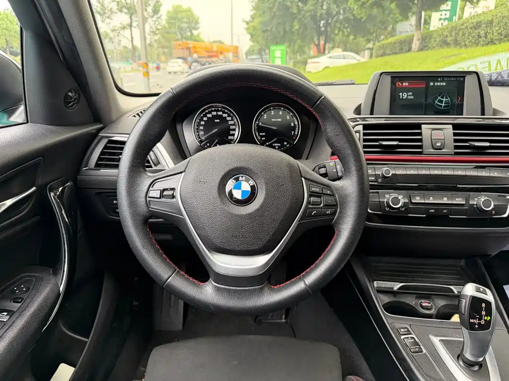BMW 1 Series (Import) — фото 14