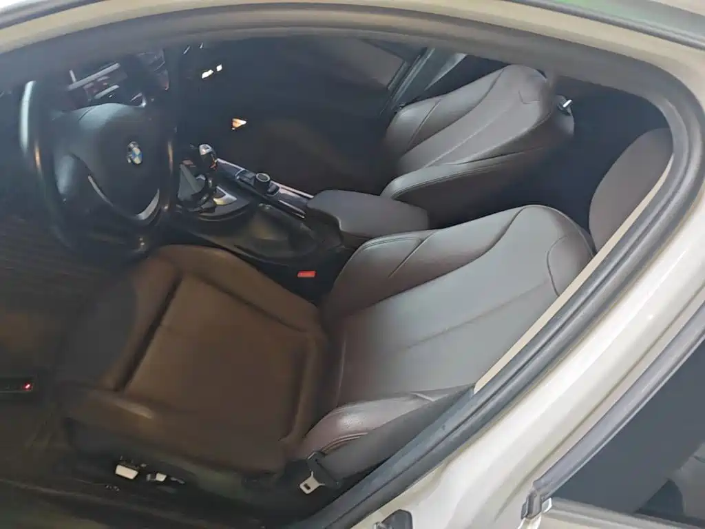 BMW 3 Series — фото 15