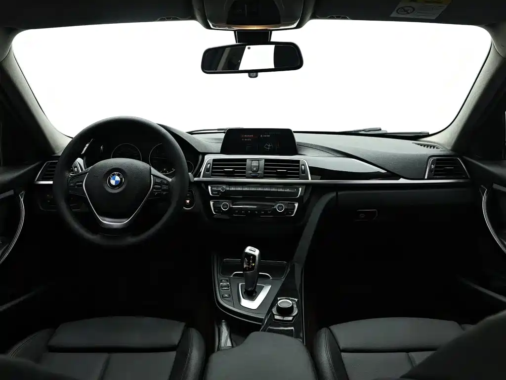 BMW 3 Series — фото 14