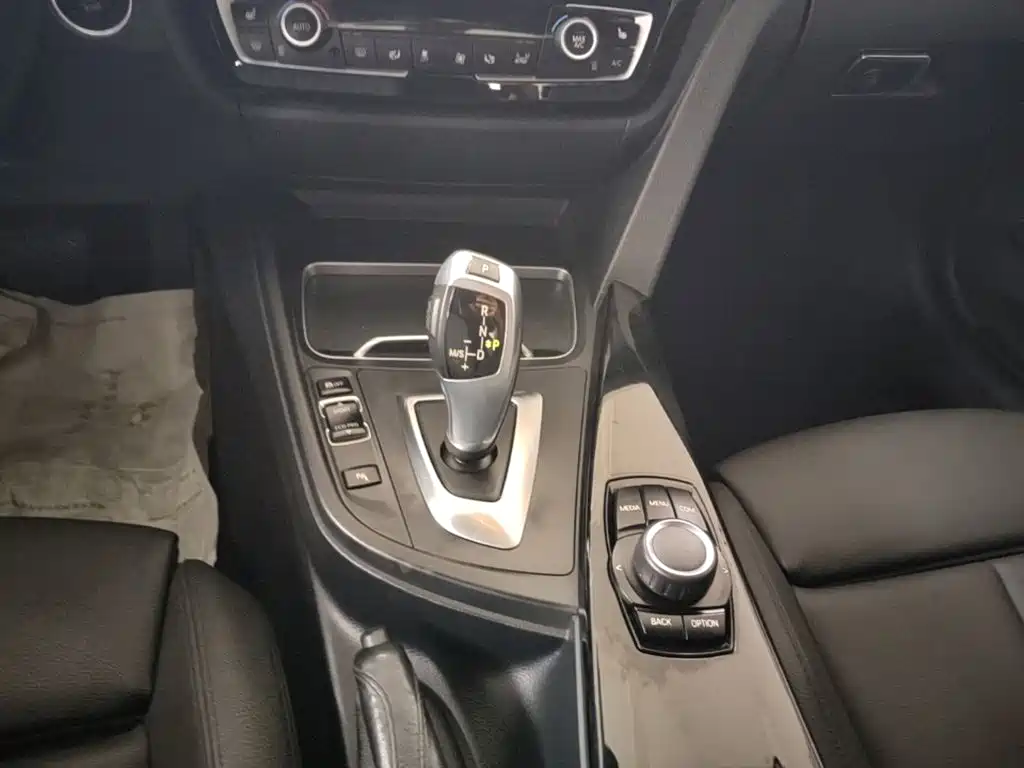 BMW 3 Series — фото 14