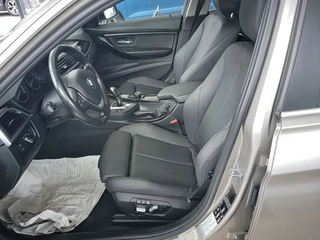 BMW 3 Series — фото 15