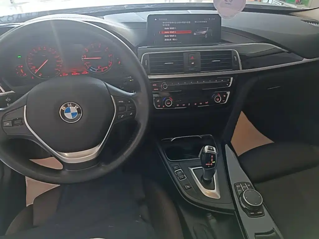 BMW 3 Series — фото 10