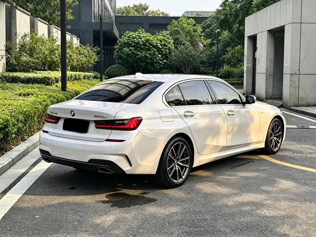 BMW 3 Series — фото 10