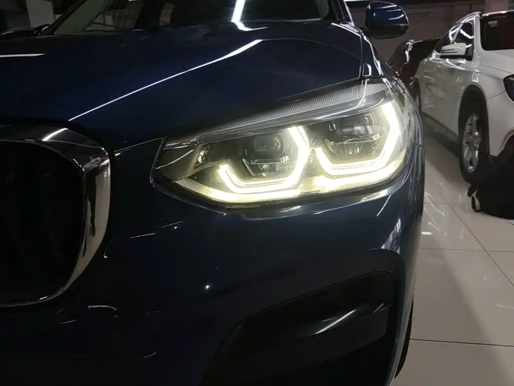 BMW X3 — фото 24