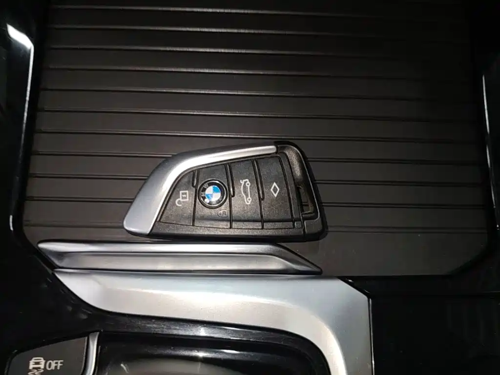BMW X3 — фото 9