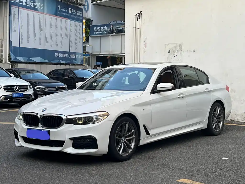 BMW 5 Series (Import) — фото 10