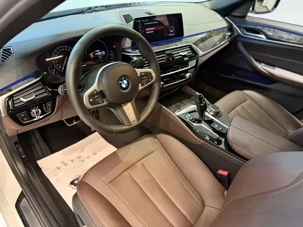 BMW 5 Series — фото 3